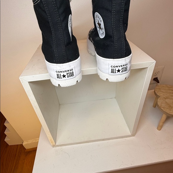 CONVERSE ALL STAR BLACK AND WHITE HIGH TOP LUGGED SNEAKER. Women’s size 8.5 - Picture 5 of 16